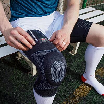 McDavid Knee Sleeve/4-way elastic w/gel buttress & stays 5116 bandaż na kolano